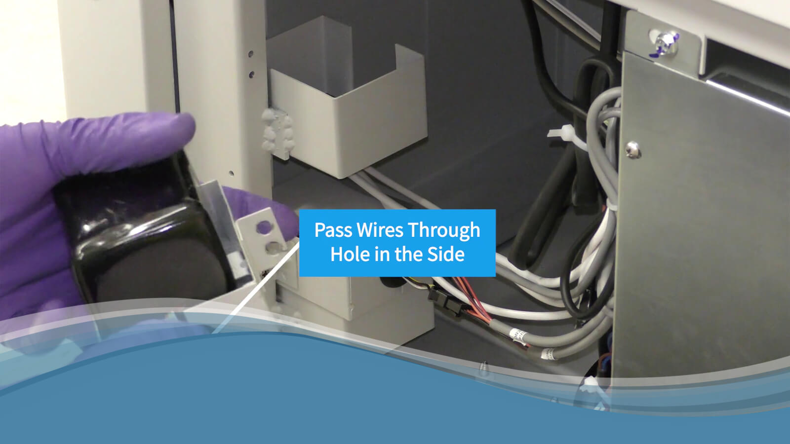 Blizzard VFT Ultralow Freezer Replacing the Batteries NuAire